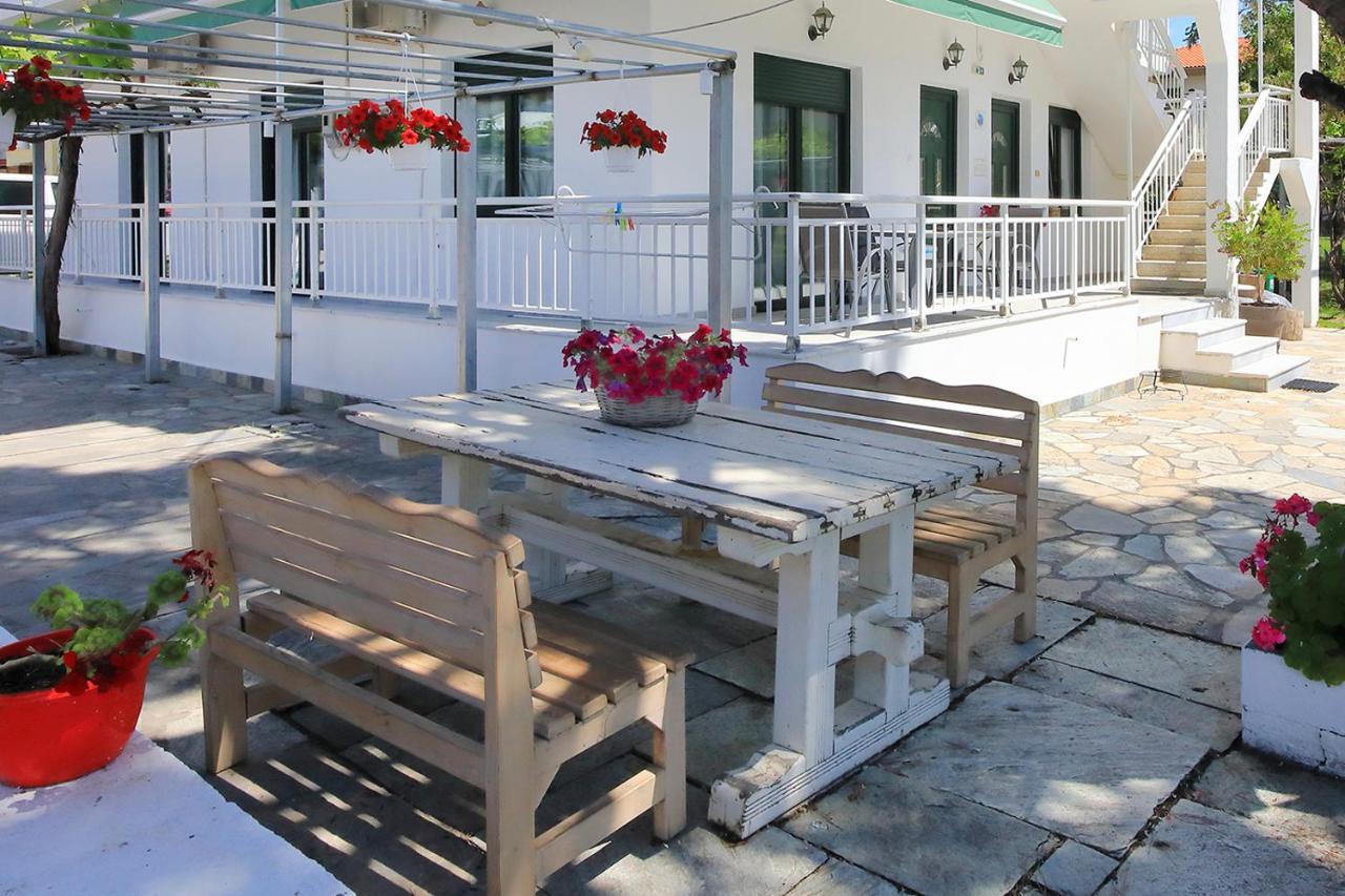 Agapitos Apartments نيكيتي المظهر الخارجي الصورة